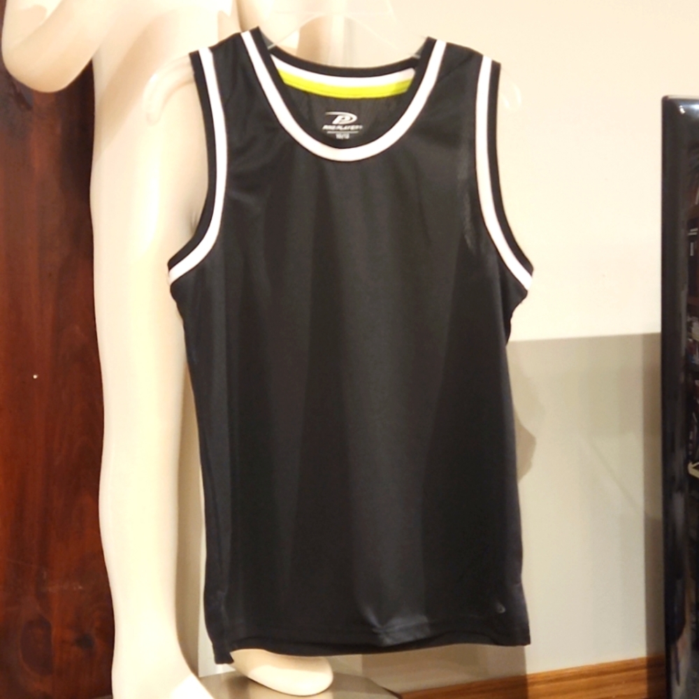 NEW PRO PLAYER BLACK MESH TANK TOP TEE SIZE 10/12.